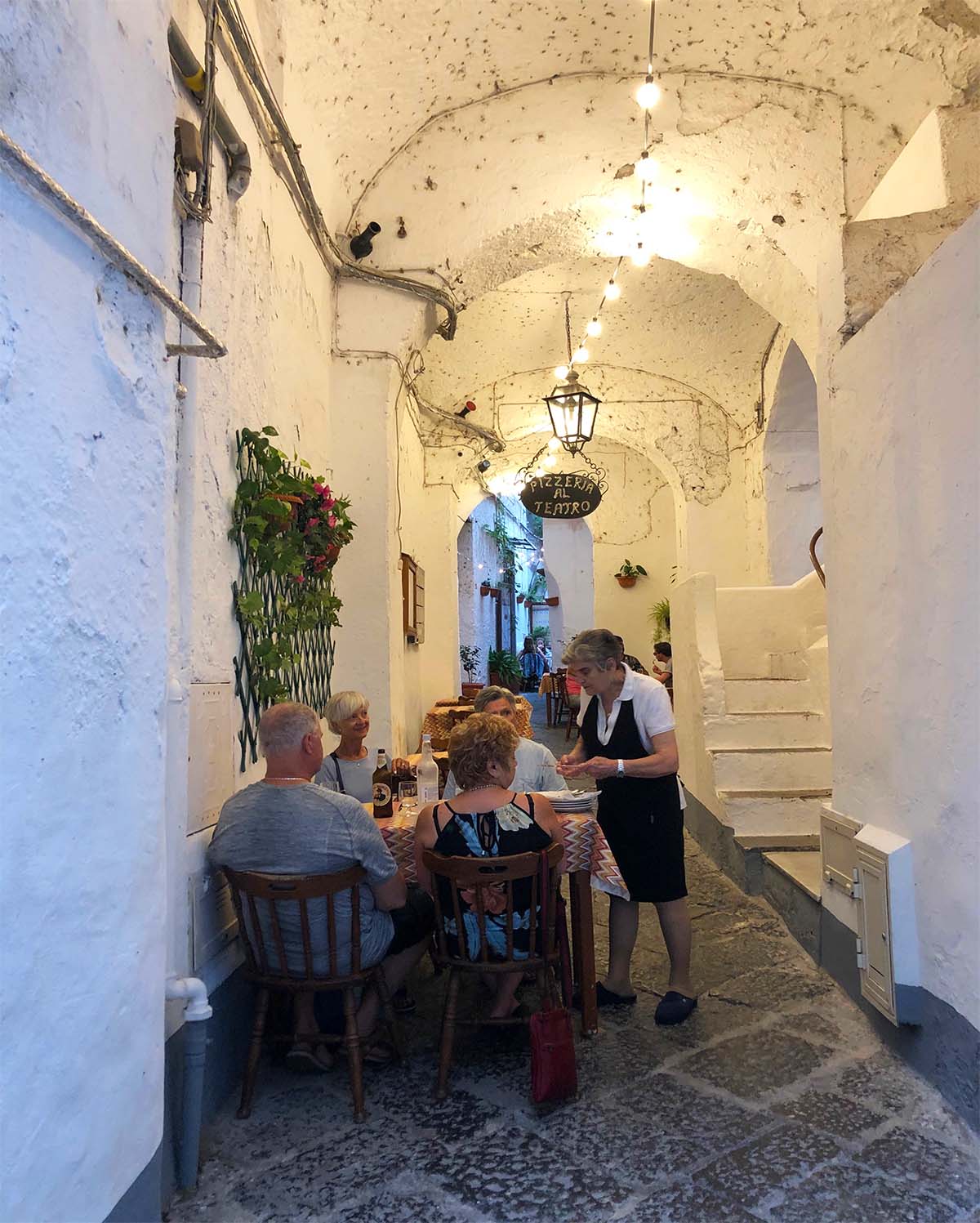 pizzeria bancone il teatro amalfi